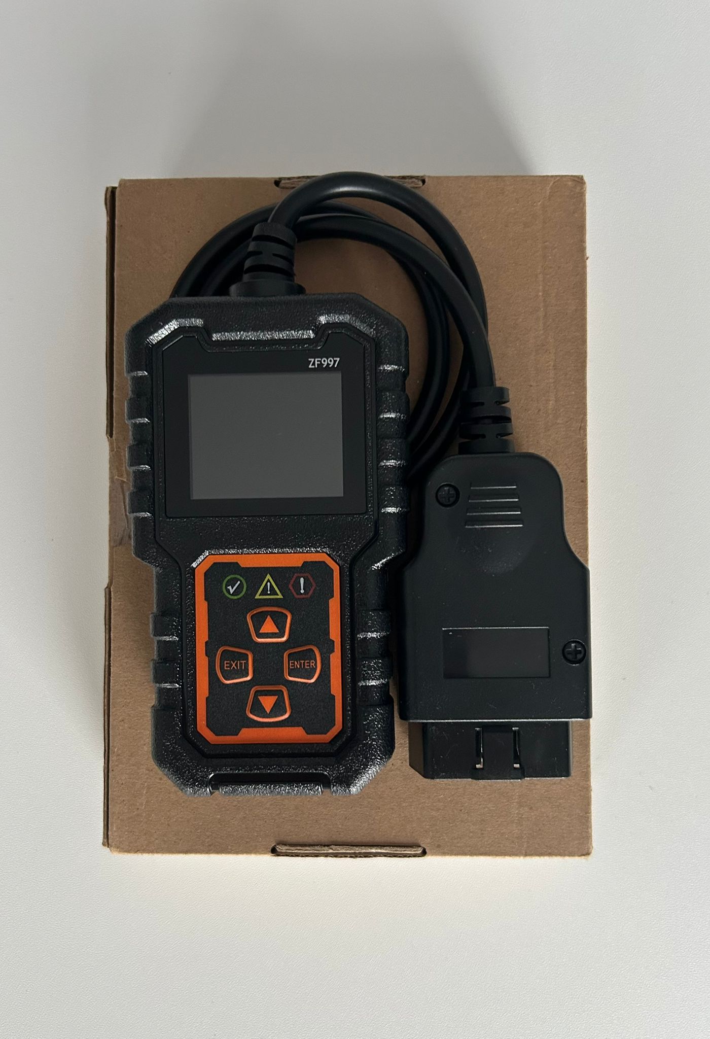 Tester Diagnoză Auto OBD2 CY3001 – Scanner Auto Profesional