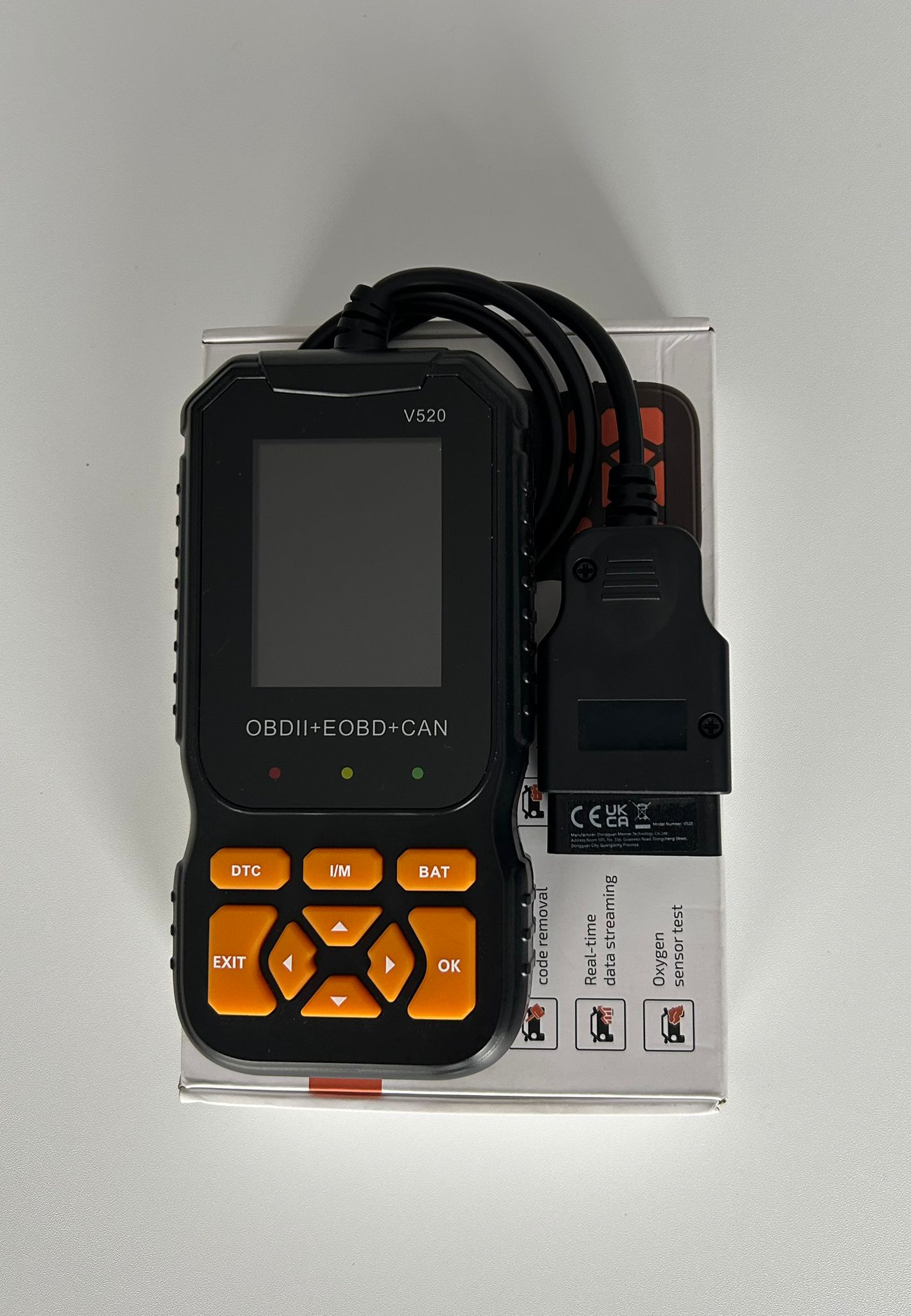 Tester Diagnoză Auto OBD2 V520 – Scanner Auto Plug & Play