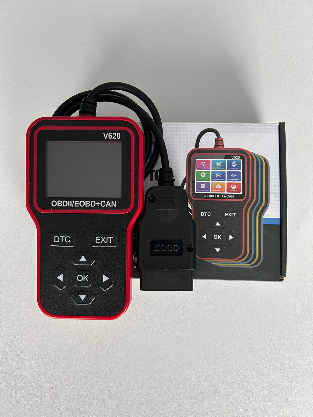 Tester Diagnoză Auto OBD2 V620 – Scanner Auto Profesional